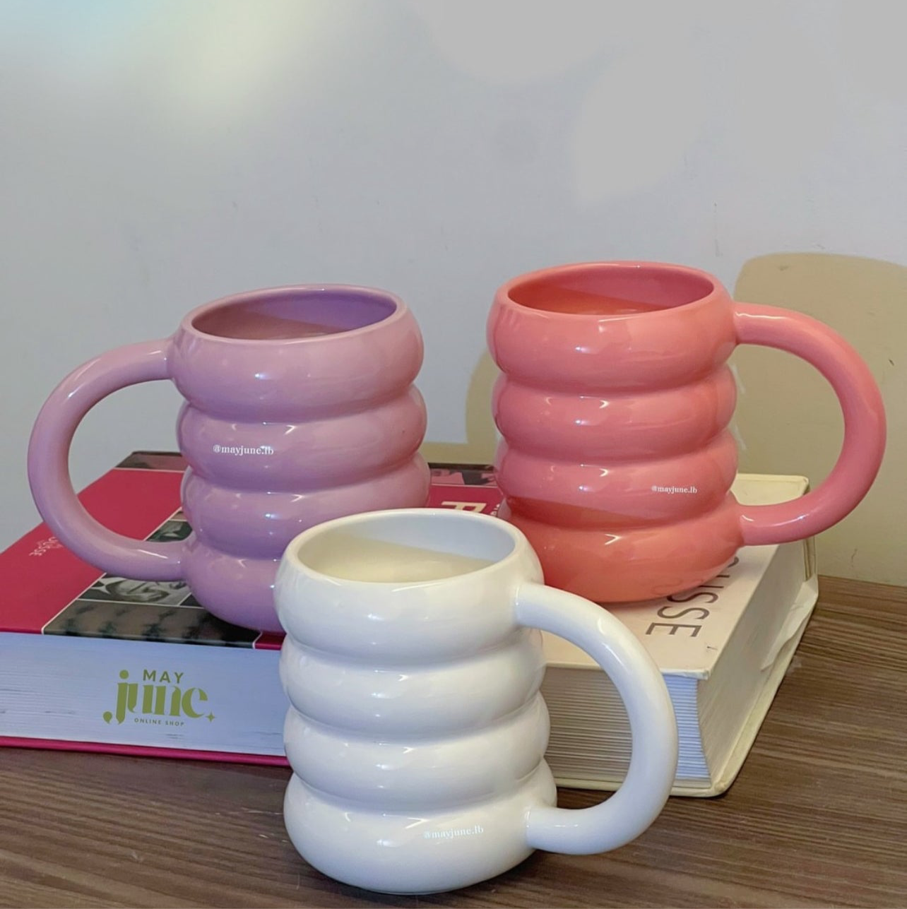 Wavy ceramic mug