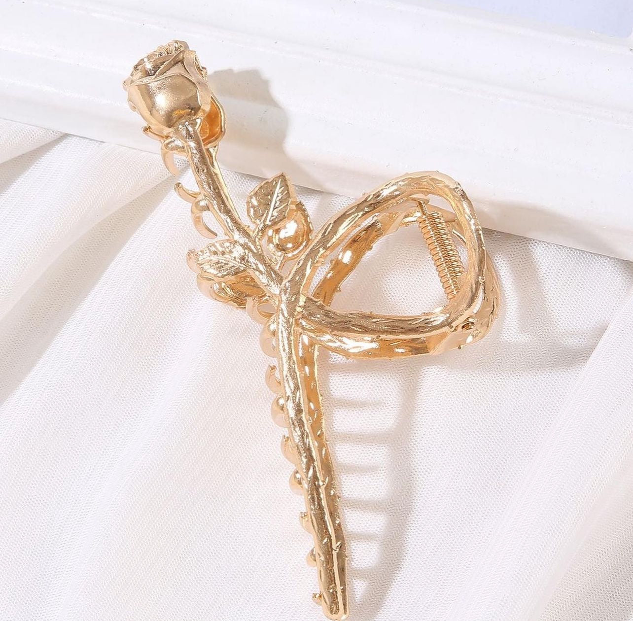 Rose metal claw clip