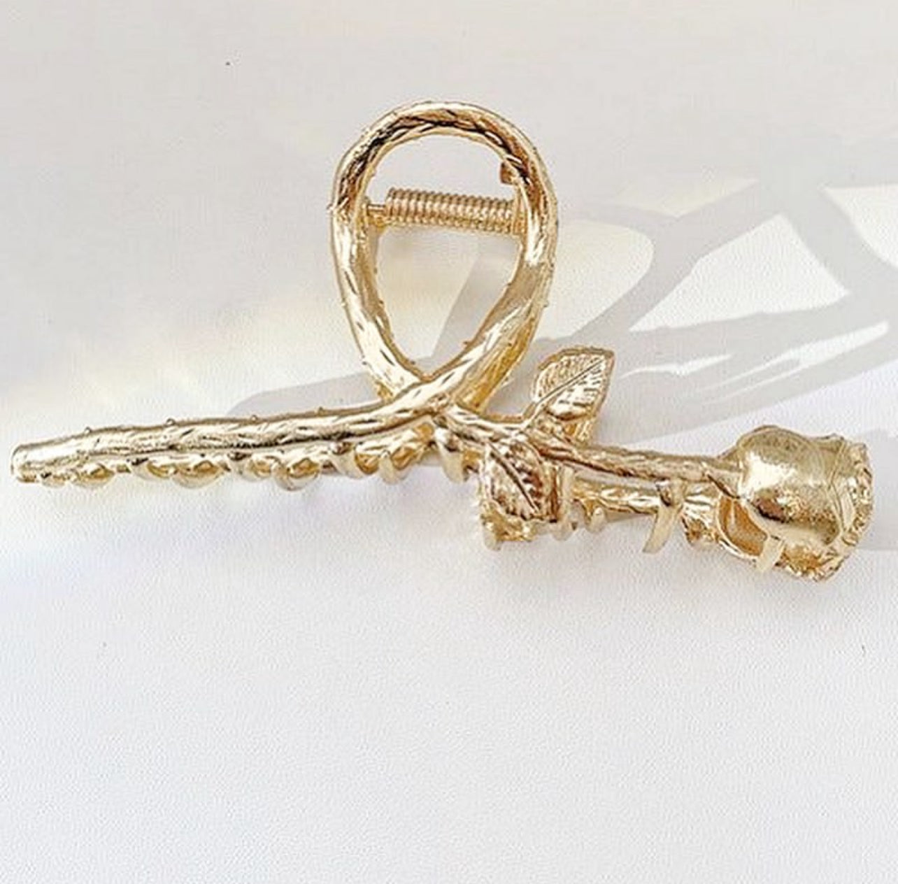 Rose metal claw clip