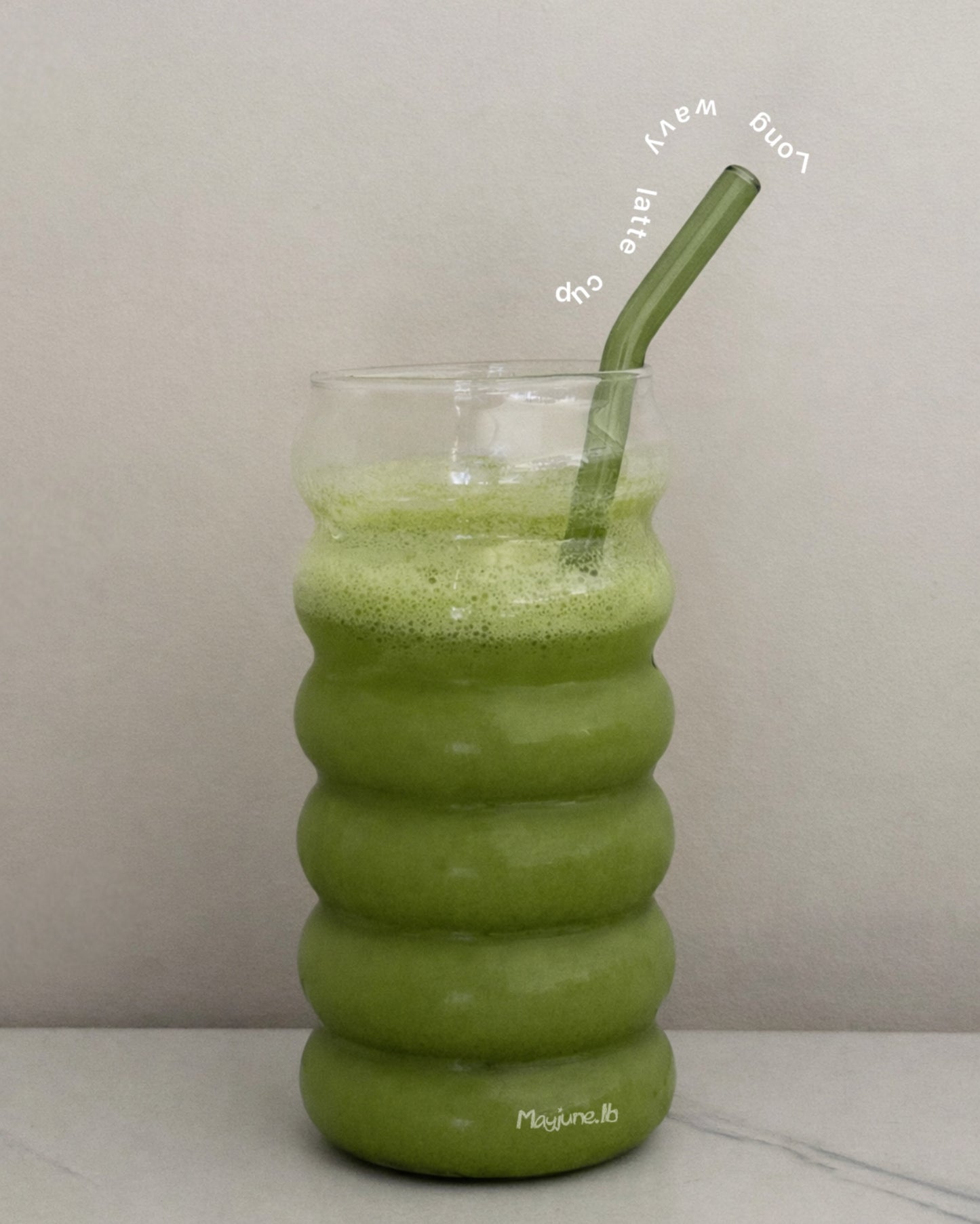 Long wavy latte cup π΅