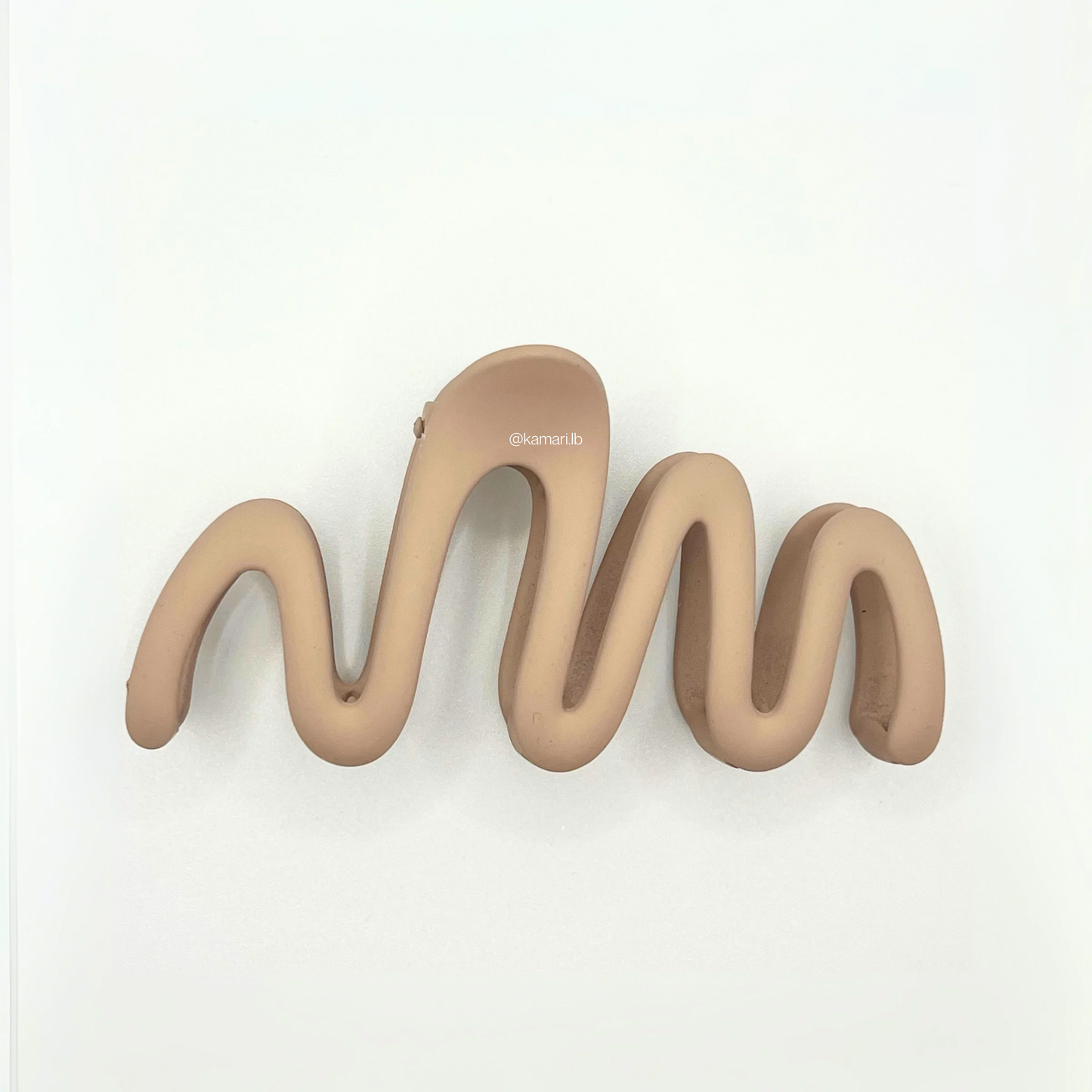 Wavy claw clips