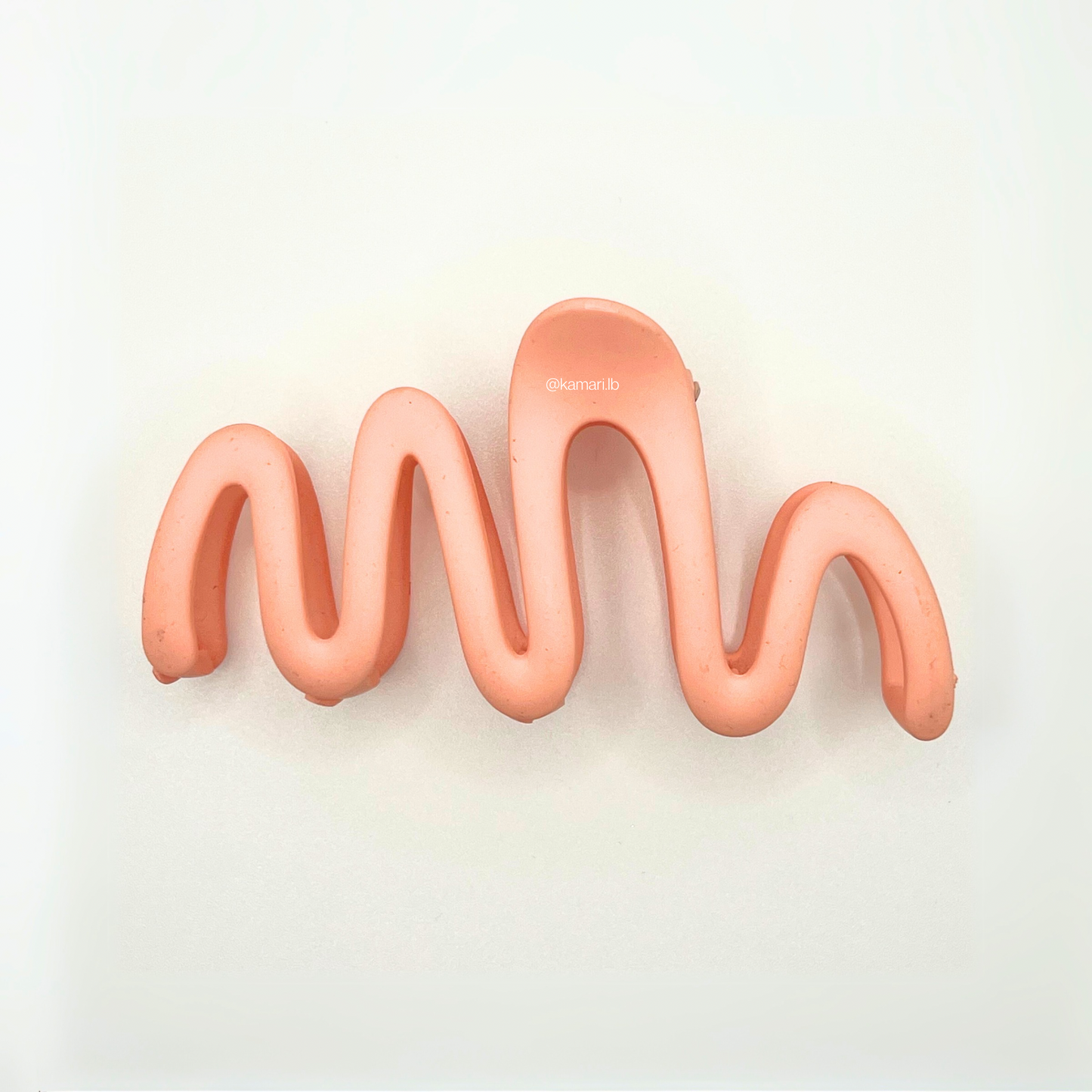 Wavy claw clips