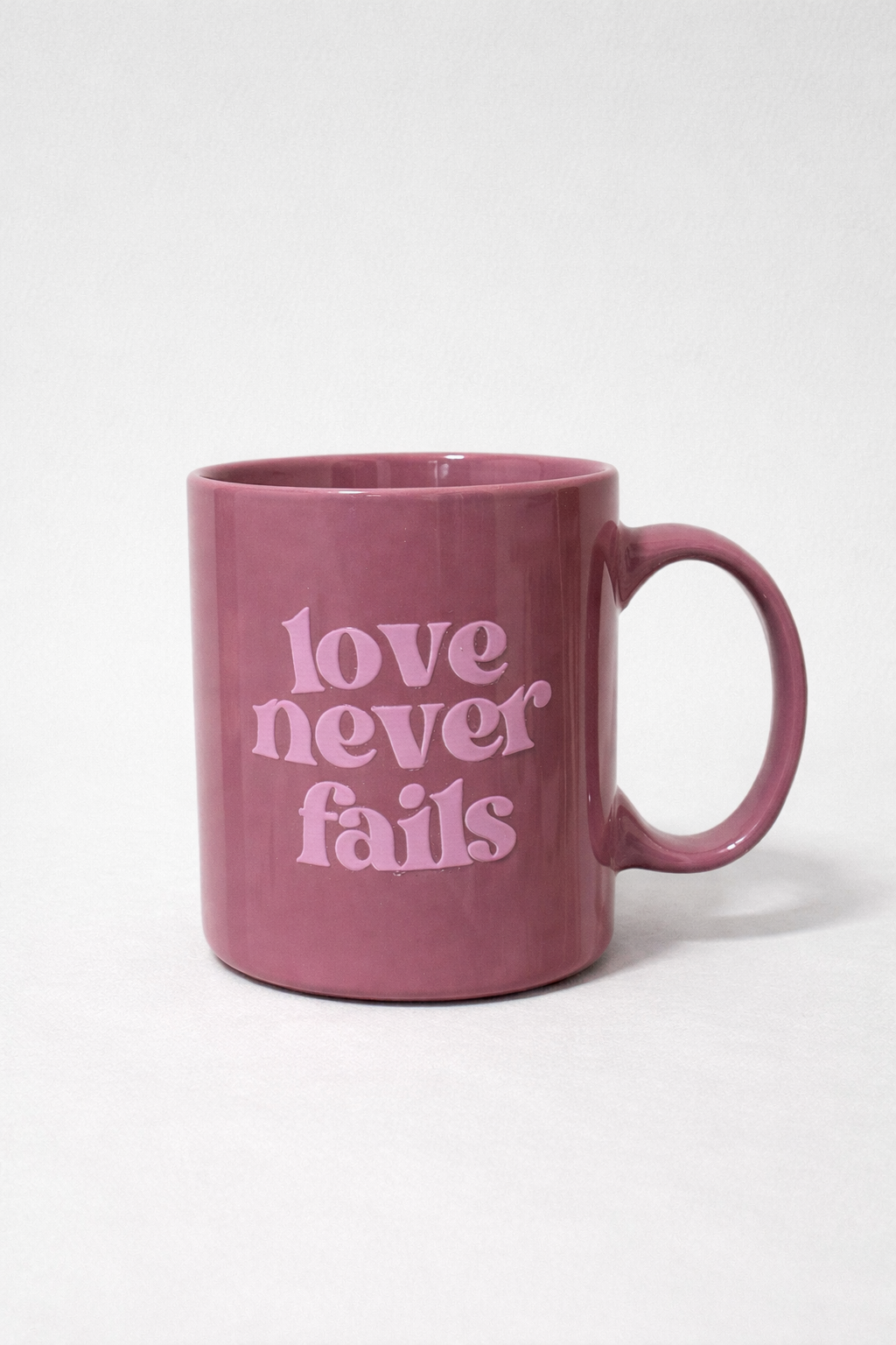 Love never fails mug 💖