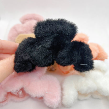 Wavy plushie Claw clip