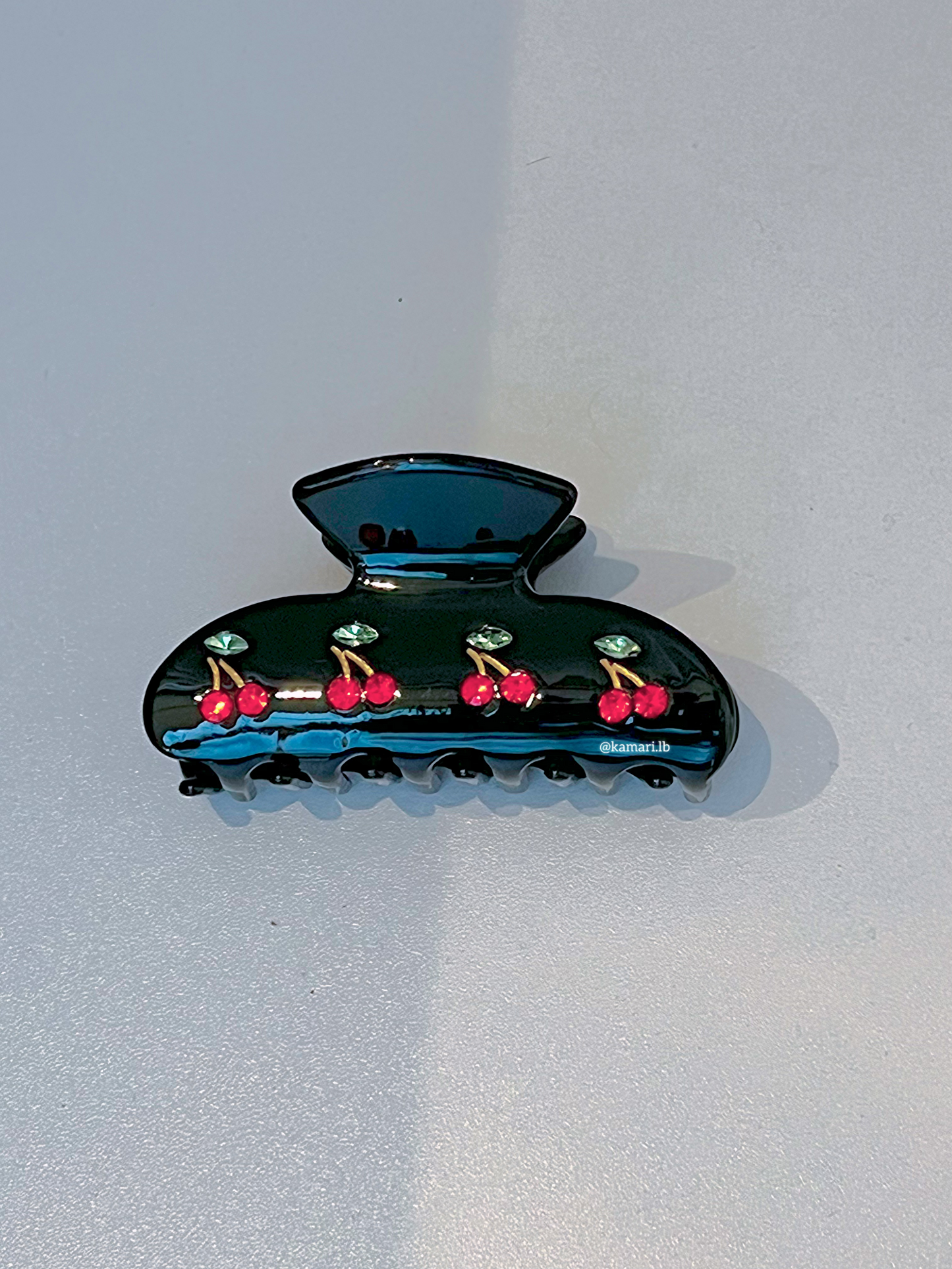 Cherry claw clip 🍒