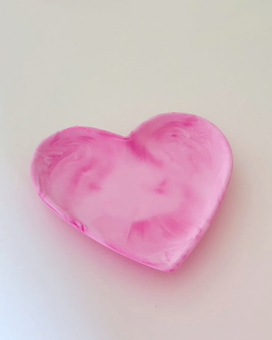 Tie dye heart trinket tray 💗