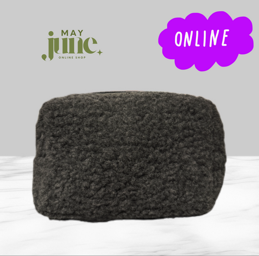 Grey sheep pouch