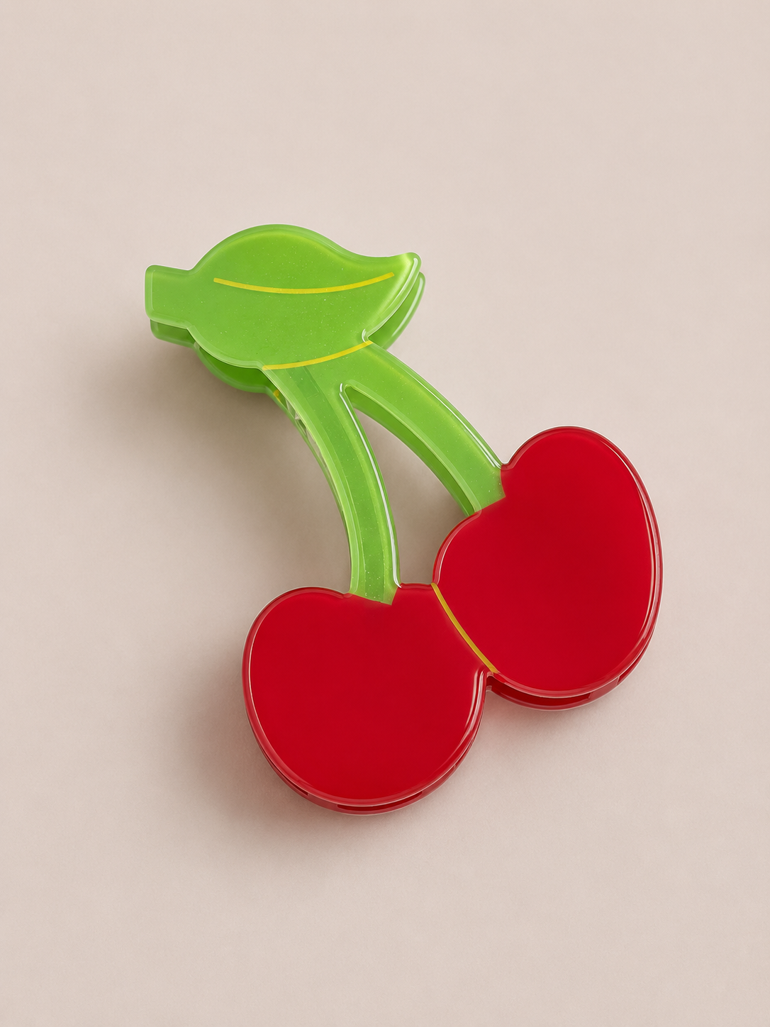 Cherry claw clip 🍒